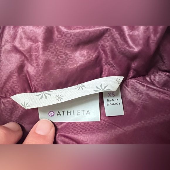 Athleta down vest burgundy size XS gently used. - Picture 7 of 10